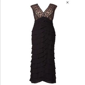 ADRIANNA PAPELL Black Cap Sleeve, Tiered, Lace Bodice, long Evening Dress; 14